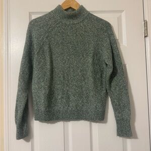 Abercrombie & Fitch Heathered Green Turtleneck Sweater